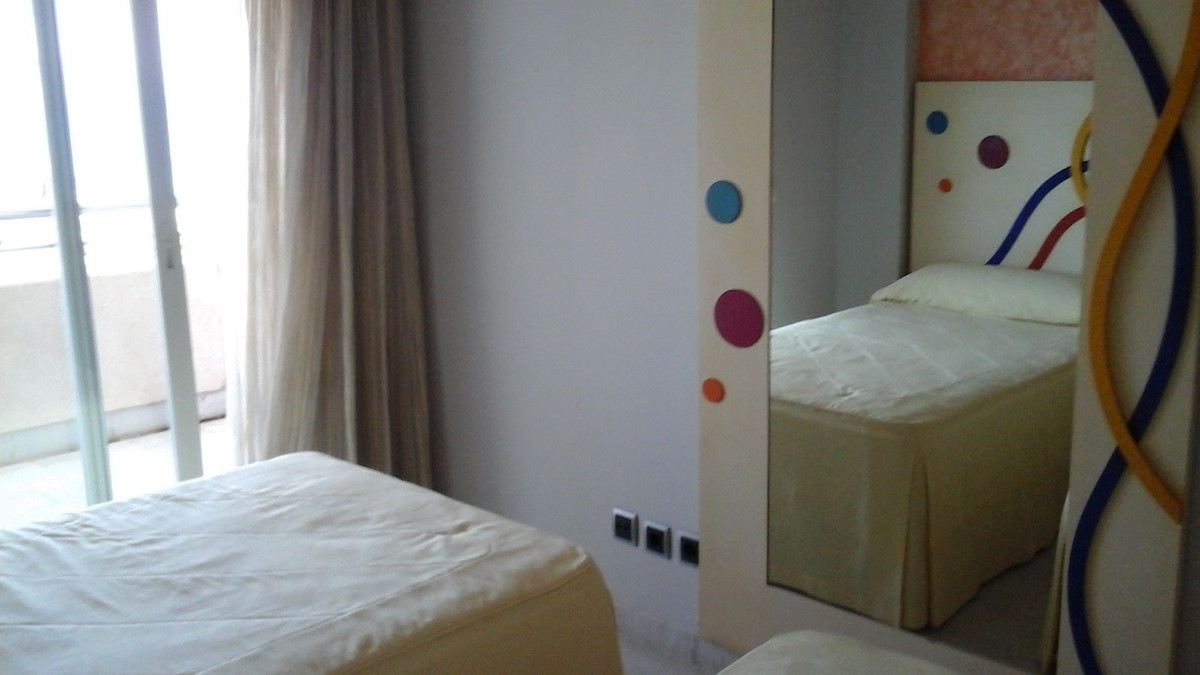 3 Bed Apartment for sale in Puerto Banús Costa Del Sol, Málaga, Spain