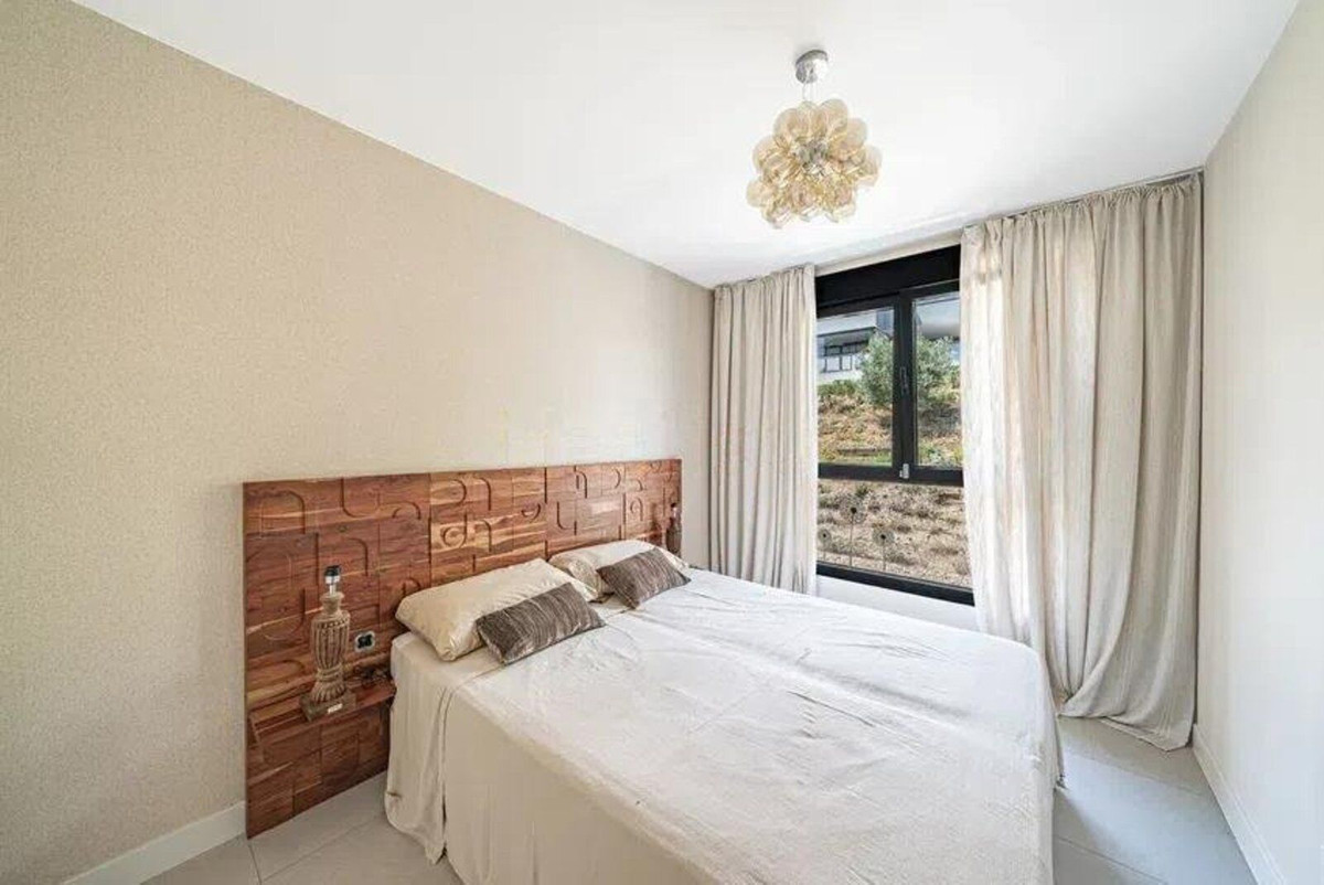 3 Bed Apartment for sale in Estepona Costa Del Sol, Málaga, Spain