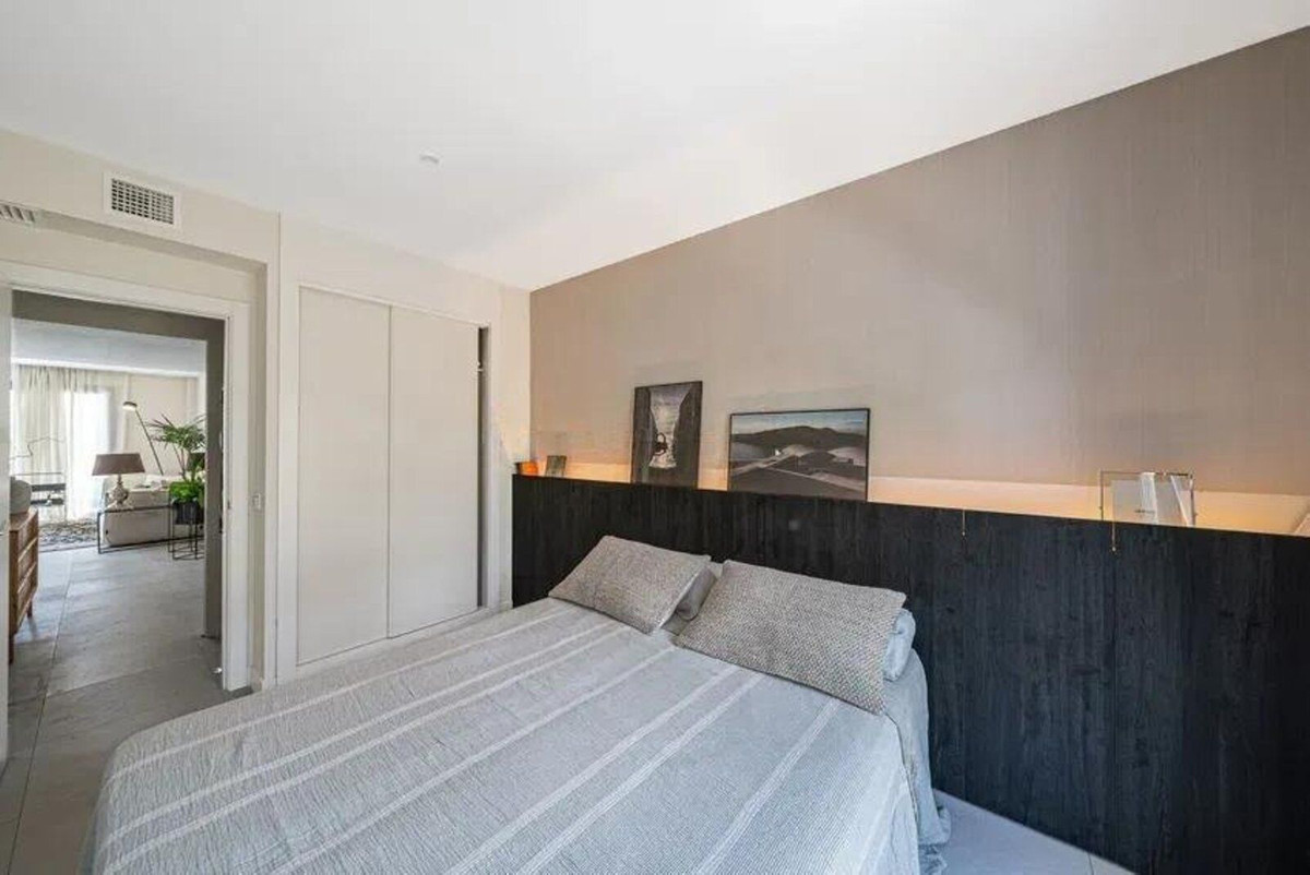 3 Bed Apartment for sale in Estepona Costa Del Sol, Málaga, Spain