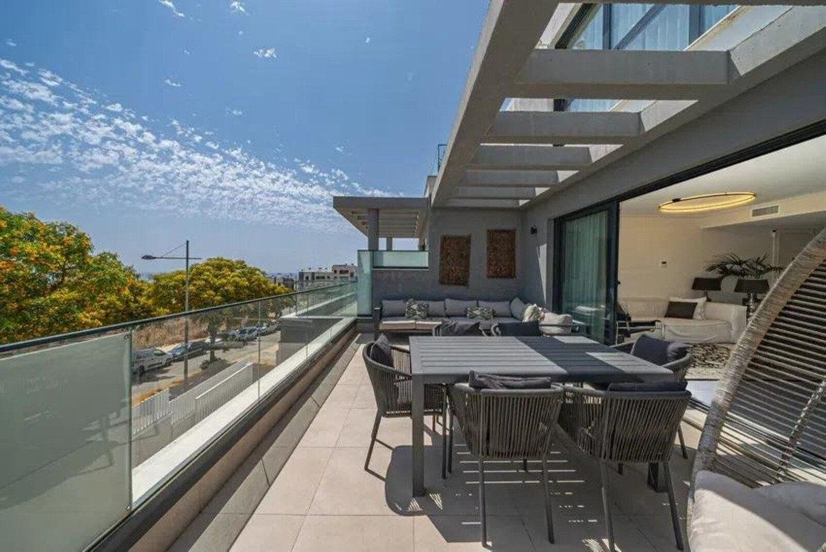3 Bed Apartment for sale in Estepona Costa Del Sol, Málaga, Spain