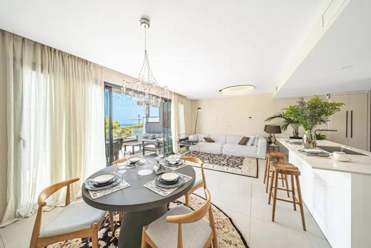 3 Bed Apartment for sale in Estepona Costa Del Sol, Málaga, Spain