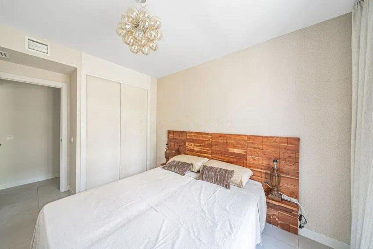 3 Bed Apartment for sale in Estepona Costa Del Sol, Málaga, Spain