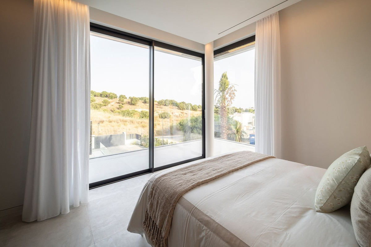 Se vende Villa - Chalet de 6 dormitorios en Costa Del Sol, Málaga, España