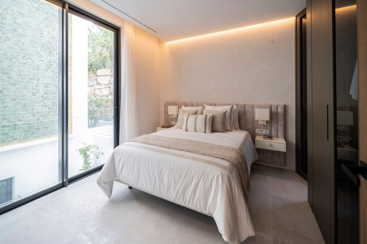 Se vende Villa - Chalet de 6 dormitorios en Costa Del Sol, Málaga, España