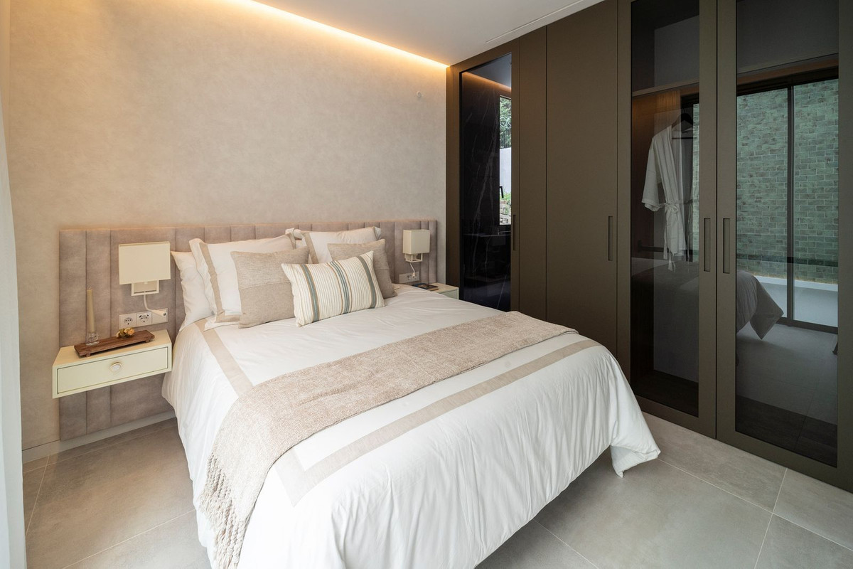 Se vende Villa - Chalet de 6 dormitorios en Costa Del Sol, Málaga, España