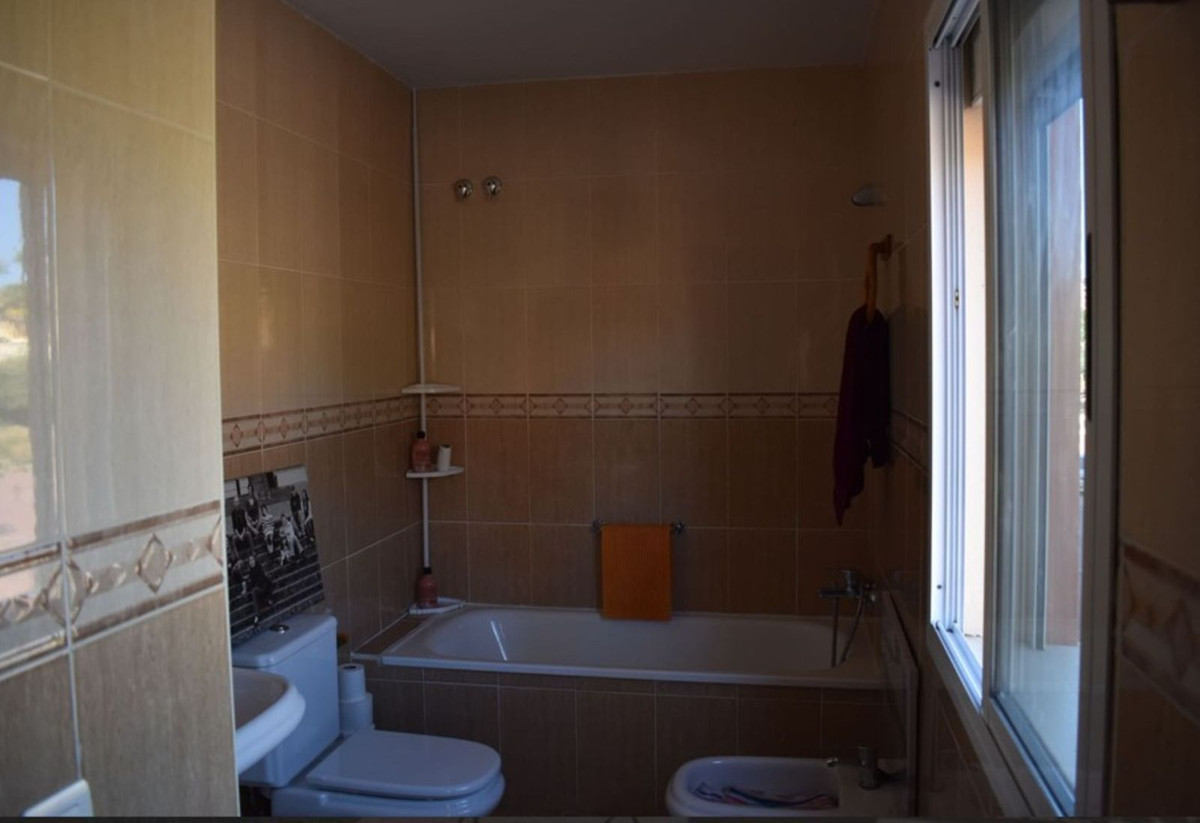 3 Bed Apartment for sale in Torre Del Mar Costa Del Sol East, Málaga, Spain