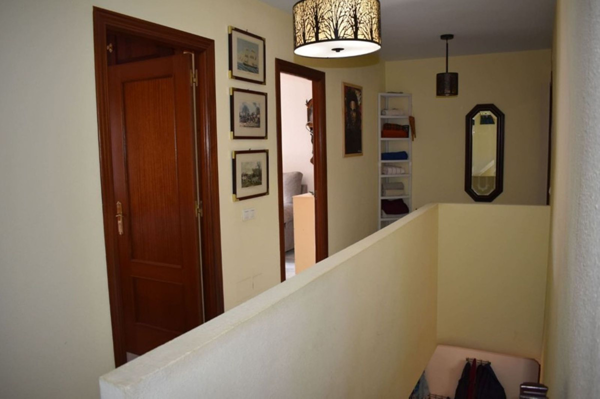 3 Bed Apartment for sale in Torre Del Mar Costa Del Sol East, Málaga, Spain