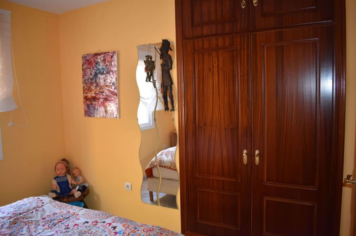 3 Bed Apartment for sale in Torre Del Mar Costa Del Sol East, Málaga, Spain