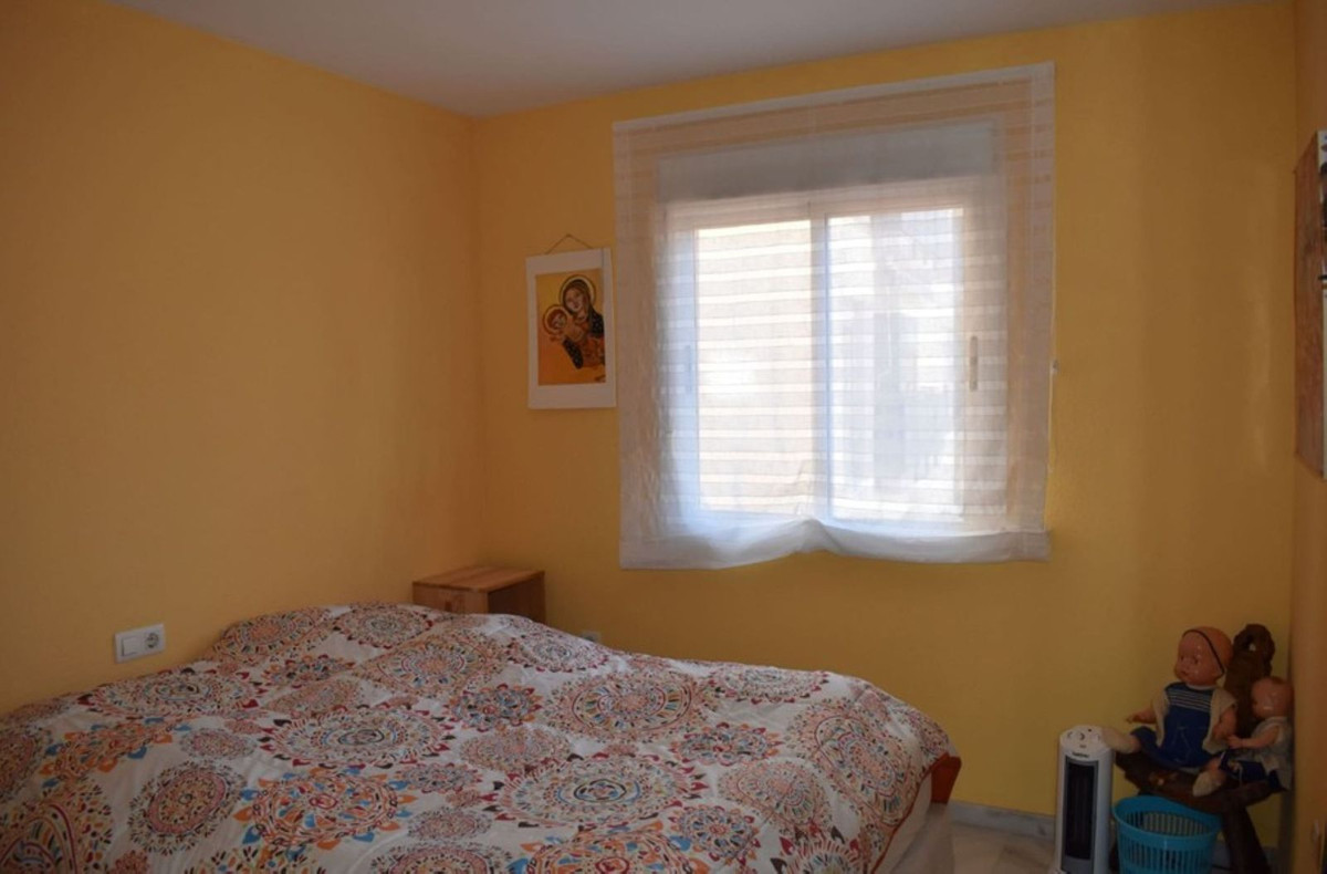 3 Bed Apartment for sale in Torre Del Mar Costa Del Sol East, Málaga, Spain