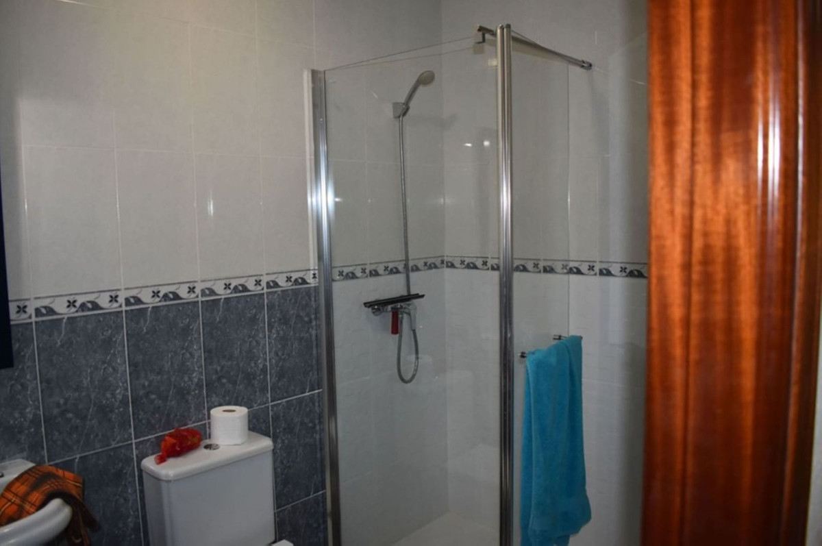 3 Bed Apartment for sale in Torre Del Mar Costa Del Sol East, Málaga, Spain