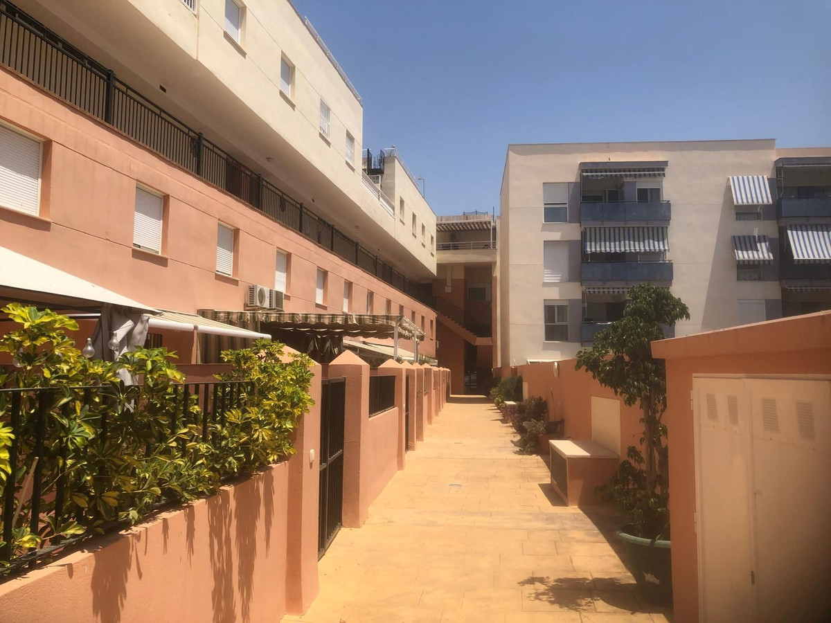 3 Bed Apartment for sale in Torre Del Mar Costa Del Sol East, Málaga, Spain