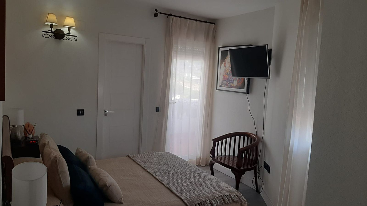 Se vende Apartamento Planta Media de 3 dormitorios en Costa Del Sol, Málaga, España