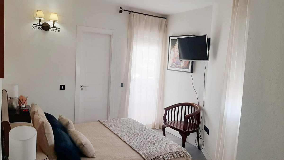 Se vende Apartamento Planta Media de 3 dormitorios en Costa Del Sol, Málaga, España