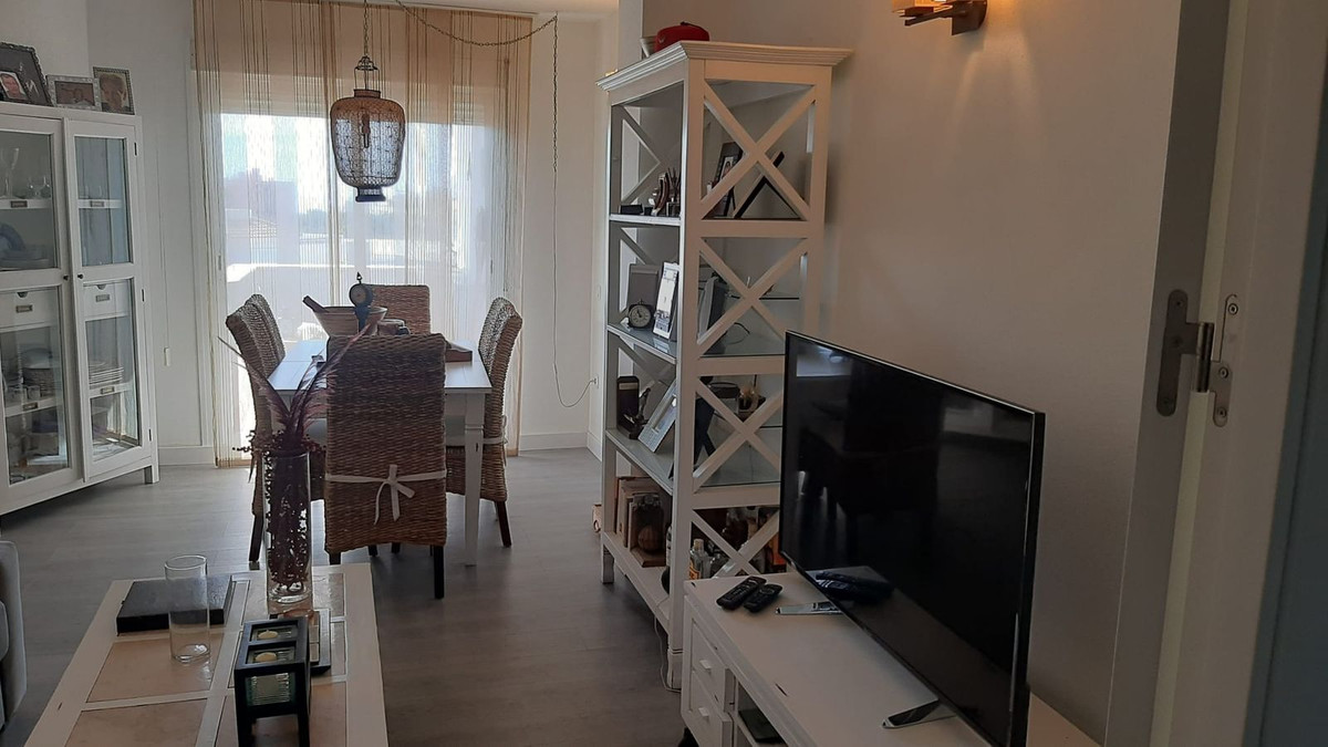 Se vende Apartamento Planta Media de 3 dormitorios en Costa Del Sol, Málaga, España