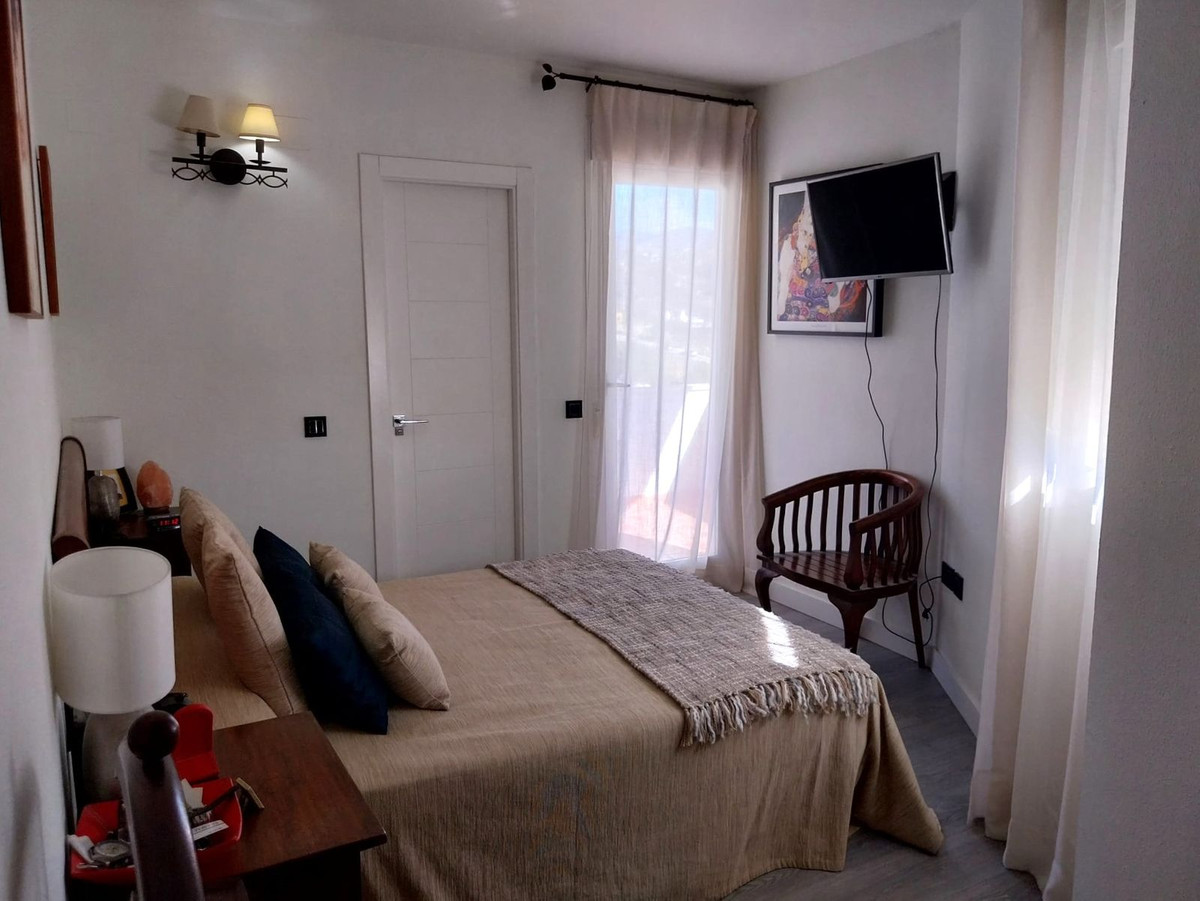 Se vende Apartamento Planta Media de 3 dormitorios en Costa Del Sol, Málaga, España