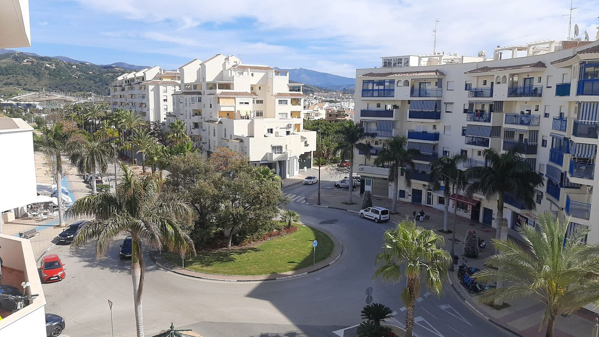 Se vende Apartamento Planta Media de 3 dormitorios en Costa Del Sol, Málaga, España