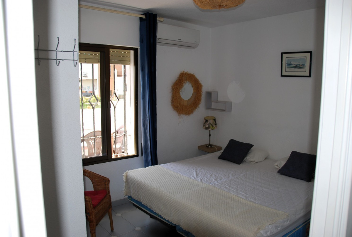 Se vende Pareada de 2 dormitorios en Costa Del Sol East, Málaga, España