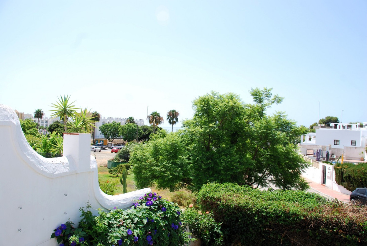 Se vende Pareada de 2 dormitorios en Costa Del Sol East, Málaga, España