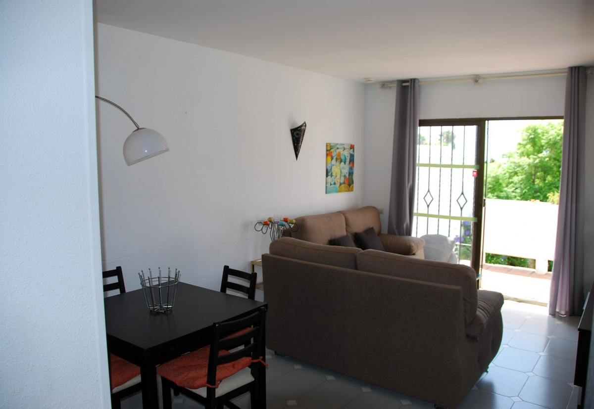 Se vende Pareada de 2 dormitorios en Costa Del Sol East, Málaga, España