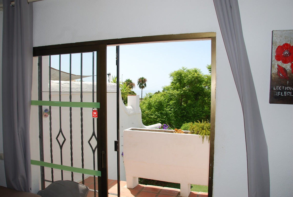 Se vende Pareada de 2 dormitorios en Costa Del Sol East, Málaga, España