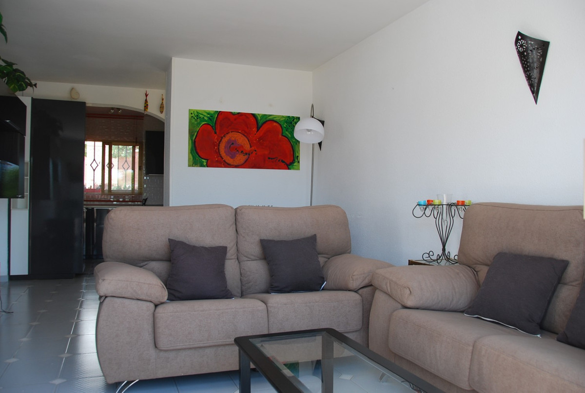 Se vende Pareada de 2 dormitorios en Costa Del Sol East, Málaga, España