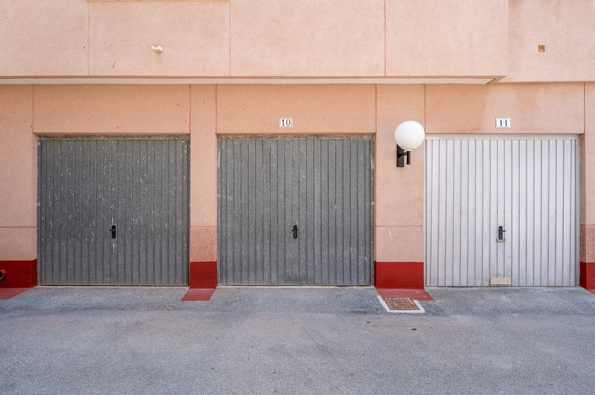 Se vende Apartamento Planta Media de 2 dormitorios en Costa Blanca, Alicante, España