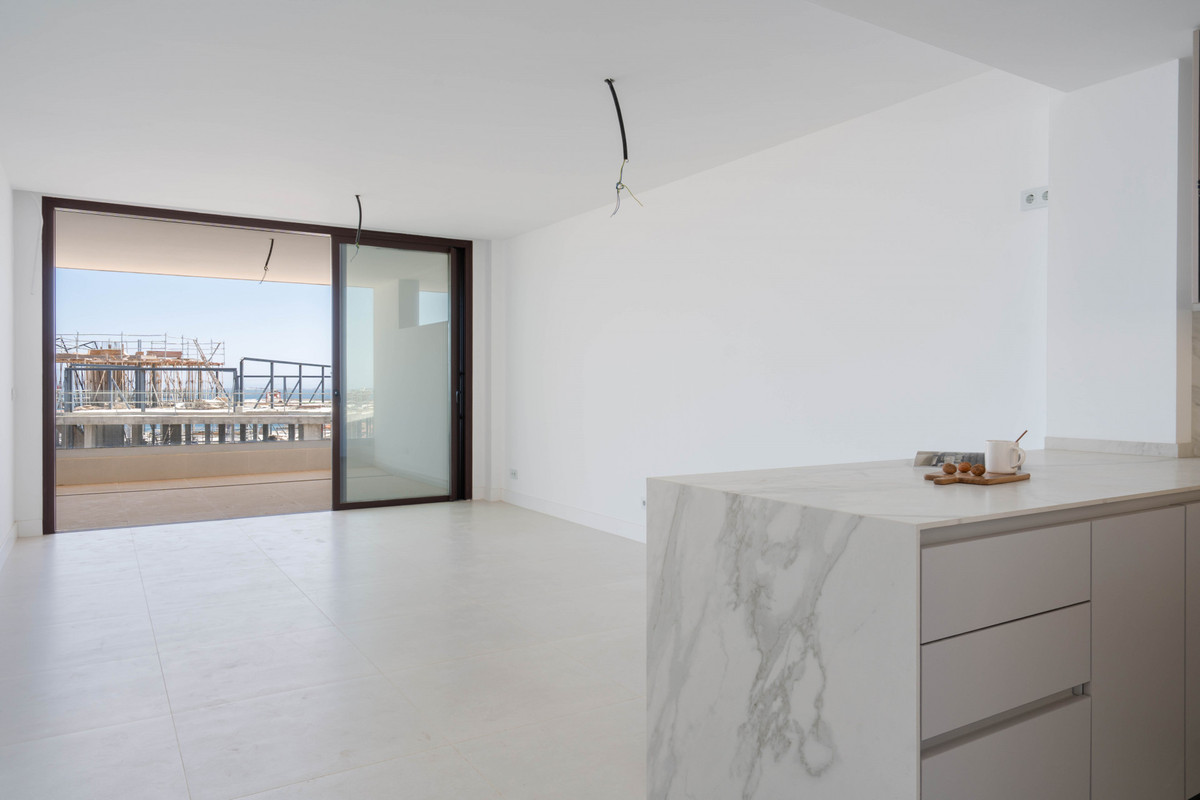 2 Bed Apartment for sale in Fuengirola Costa Del Sol, Málaga, Spain