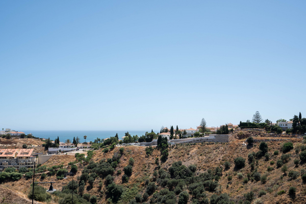2 Bed Apartment for sale in Fuengirola Costa Del Sol, Málaga, Spain