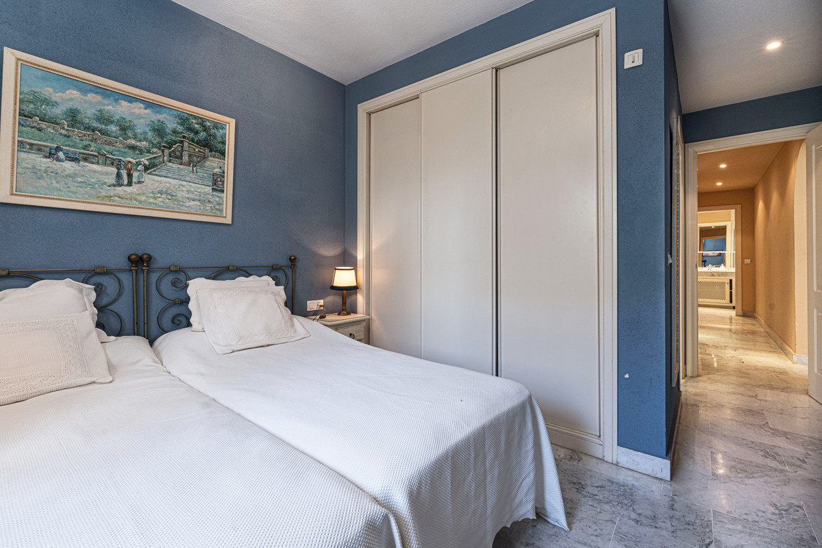 Se vende Apartamento Planta Baja de 3 dormitorios en Costa Del Sol, Málaga, España