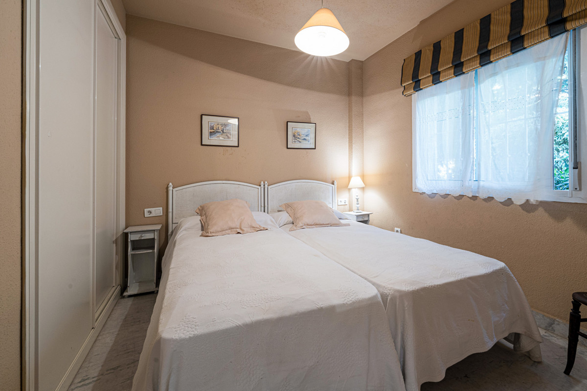 Se vende Apartamento Planta Baja de 3 dormitorios en Costa Del Sol, Málaga, España