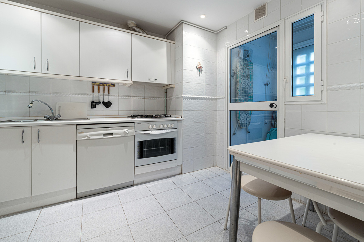 Se vende Apartamento Planta Baja de 3 dormitorios en Costa Del Sol, Málaga, España