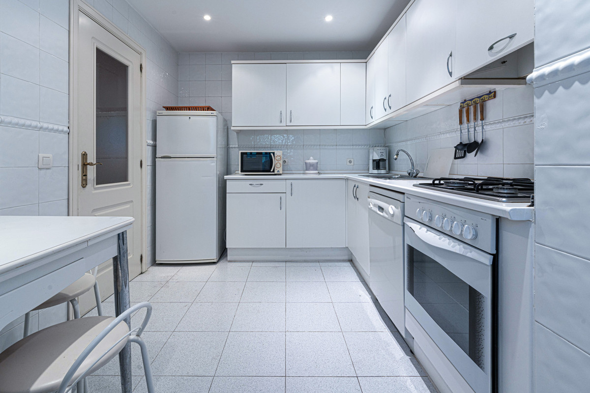 Se vende Apartamento Planta Baja de 3 dormitorios en Costa Del Sol, Málaga, España