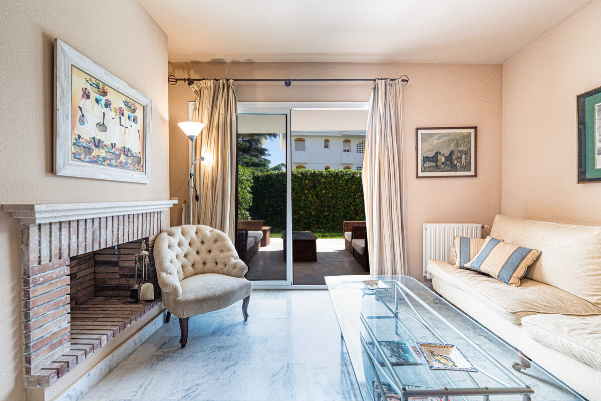 Se vende Apartamento Planta Baja de 3 dormitorios en Costa Del Sol, Málaga, España