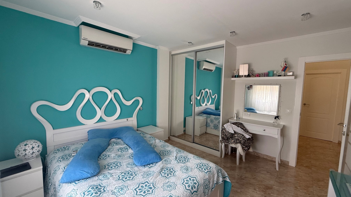 7 Bed Townhouse for sale in Torrevieja Costa Blanca, Alicante, Spain