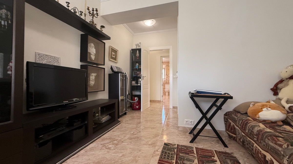7 Bed Townhouse for sale in Torrevieja Costa Blanca, Alicante, Spain
