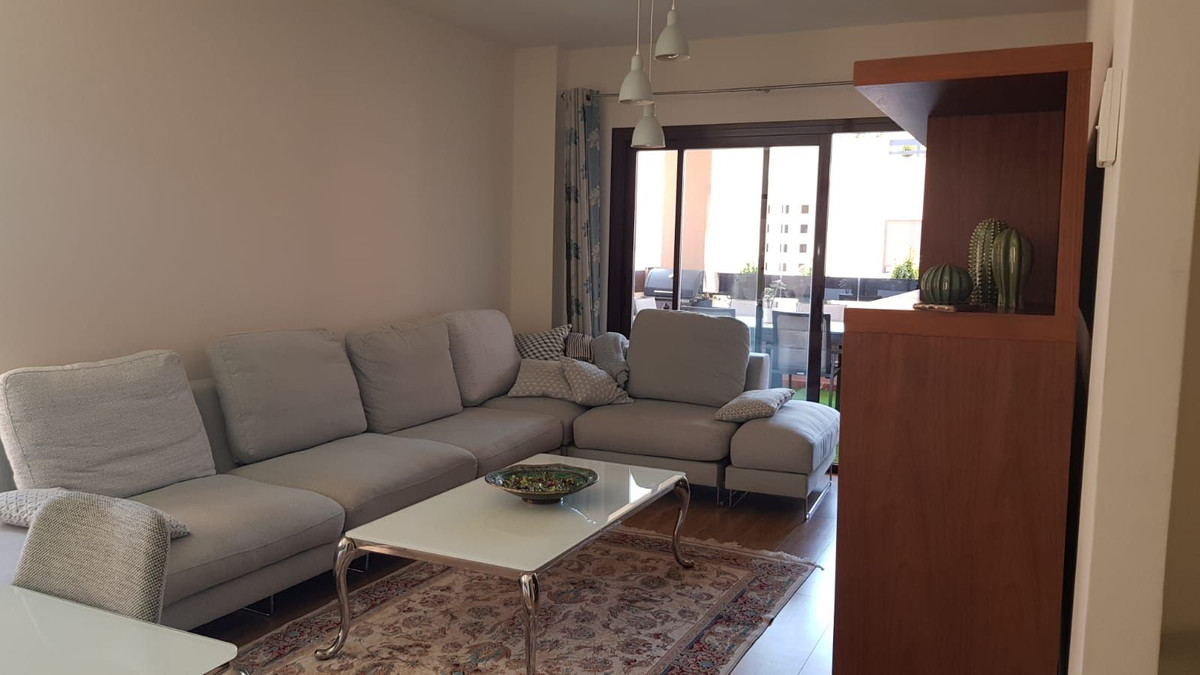 4 Bed Apartment for sale in Benalmadena Costa Del Sol, Málaga, Spain