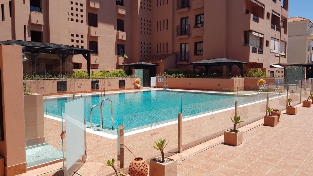 4 Bed Apartment for sale in Benalmadena Costa Del Sol, Málaga, Spain