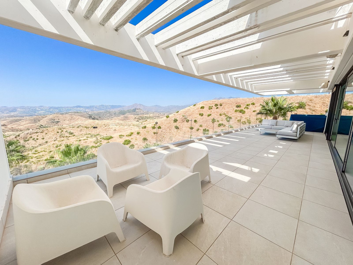 4 Bed Townhouse for sale in Mijas Costa Del Sol, Málaga, Spain