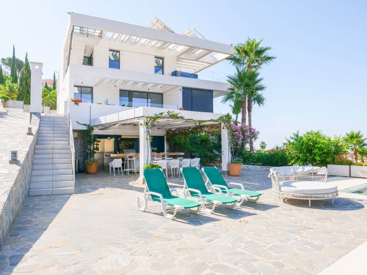 4 Bed Townhouse for sale in Mijas Costa Del Sol, Málaga, Spain