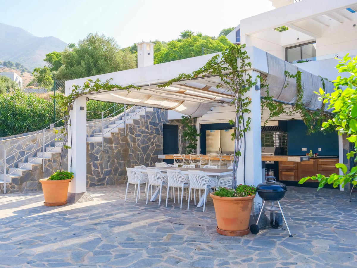 4 Bed Townhouse for sale in Mijas Costa Del Sol, Málaga, Spain