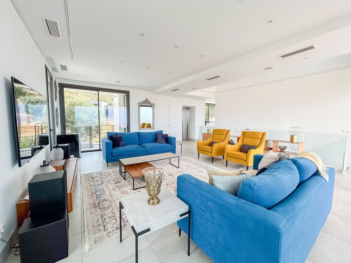 4 Bed Townhouse for sale in Mijas Costa Del Sol, Málaga, Spain