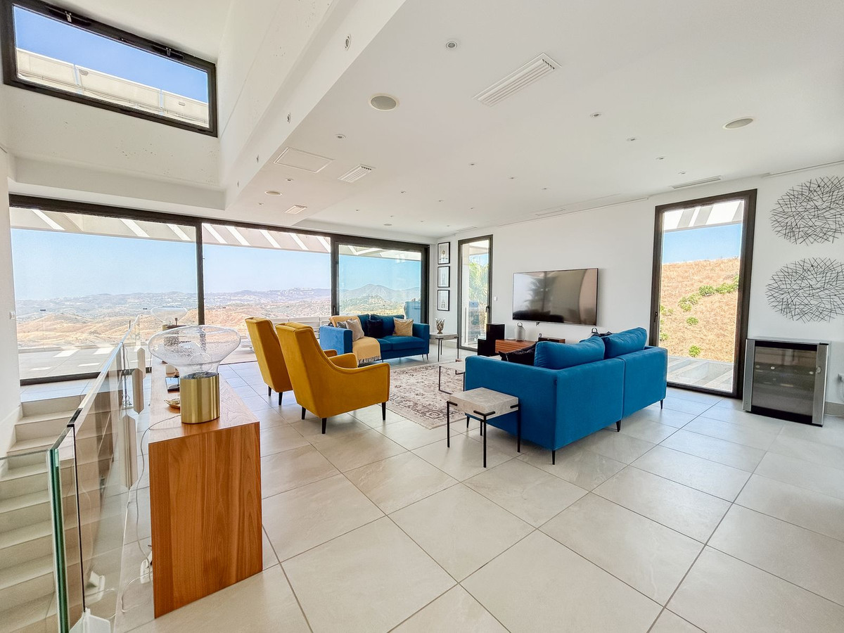 4 Bed Townhouse for sale in Mijas Costa Del Sol, Málaga, Spain