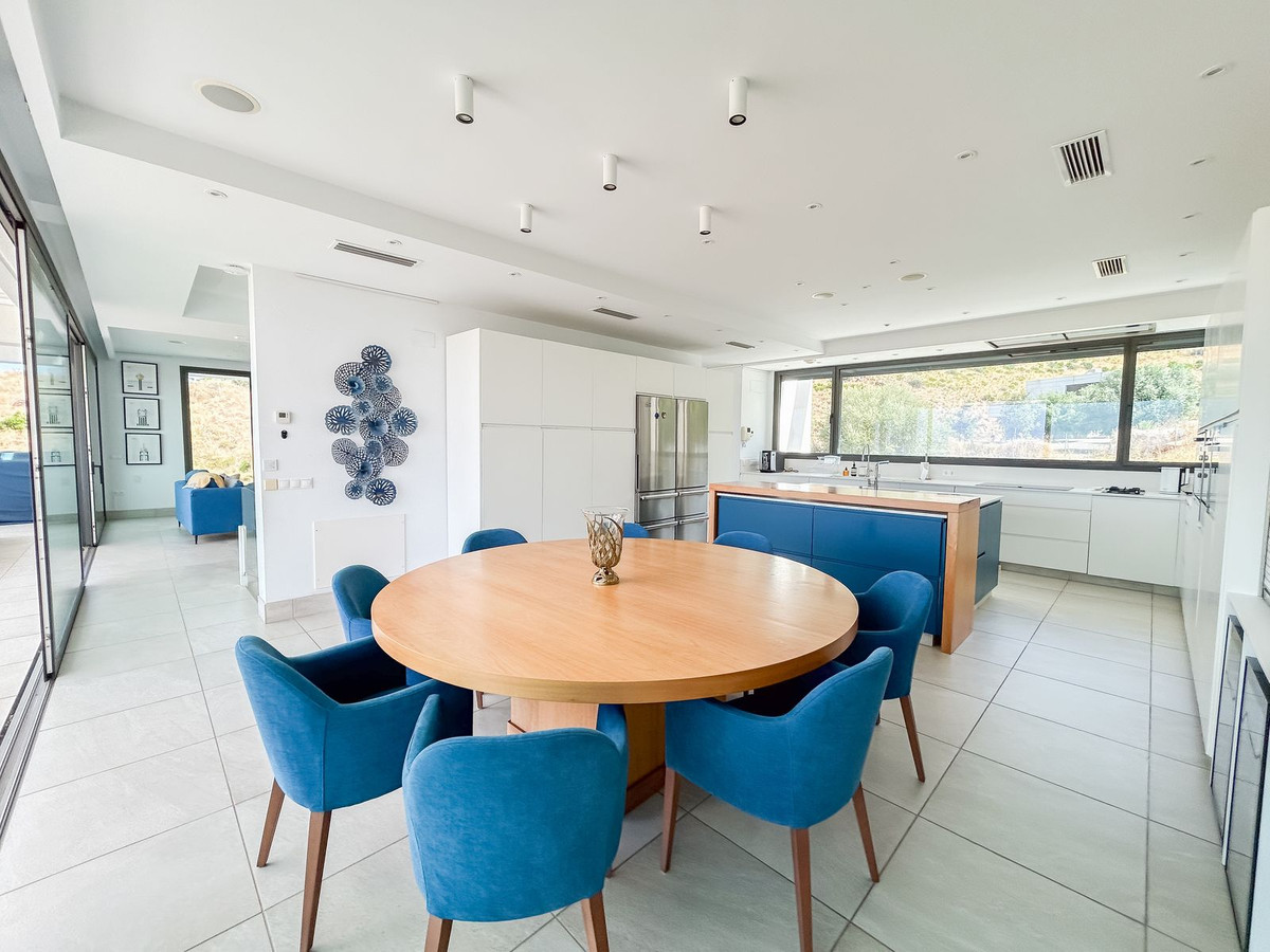 4 Bed Townhouse for sale in Mijas Costa Del Sol, Málaga, Spain