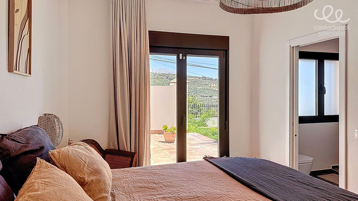 Se vende Finca - Cortijo de 7 dormitorios en Costa Del Sol East, Málaga, España