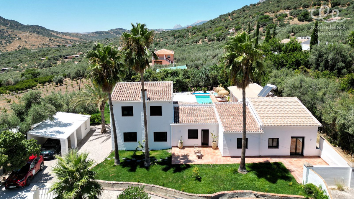 Se vende Finca - Cortijo de 7 dormitorios en Costa Del Sol East, Málaga, España