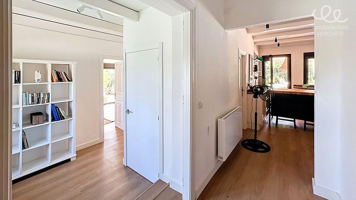 Se vende Finca - Cortijo de 7 dormitorios en Costa Del Sol East, Málaga, España