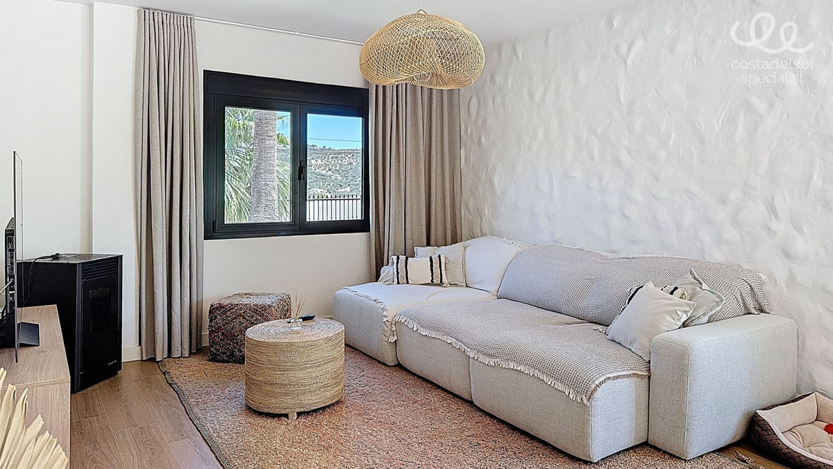Se vende Finca - Cortijo de 7 dormitorios en Costa Del Sol East, Málaga, España