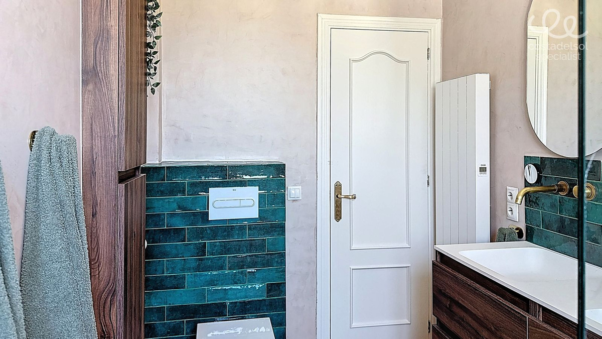 Se vende Finca - Cortijo de 7 dormitorios en Costa Del Sol East, Málaga, España