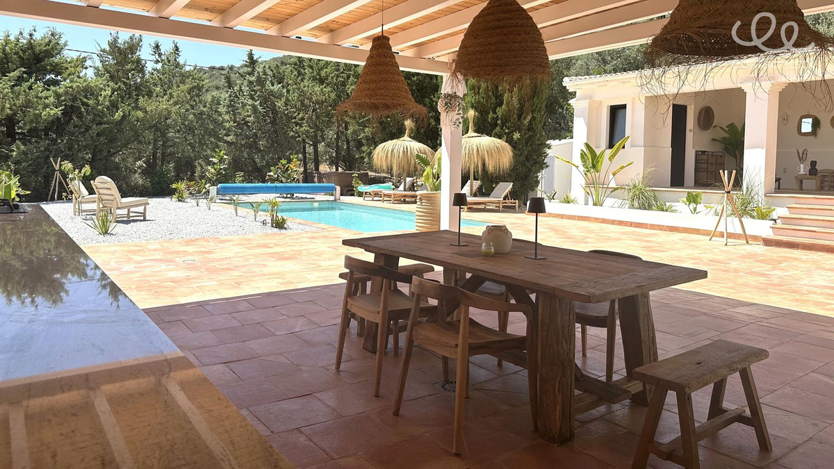 Se vende Finca - Cortijo de 7 dormitorios en Costa Del Sol East, Málaga, España