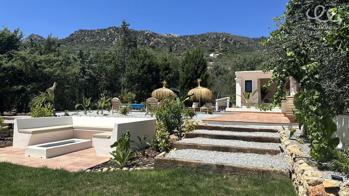 Se vende Finca - Cortijo de 7 dormitorios en Costa Del Sol East, Málaga, España